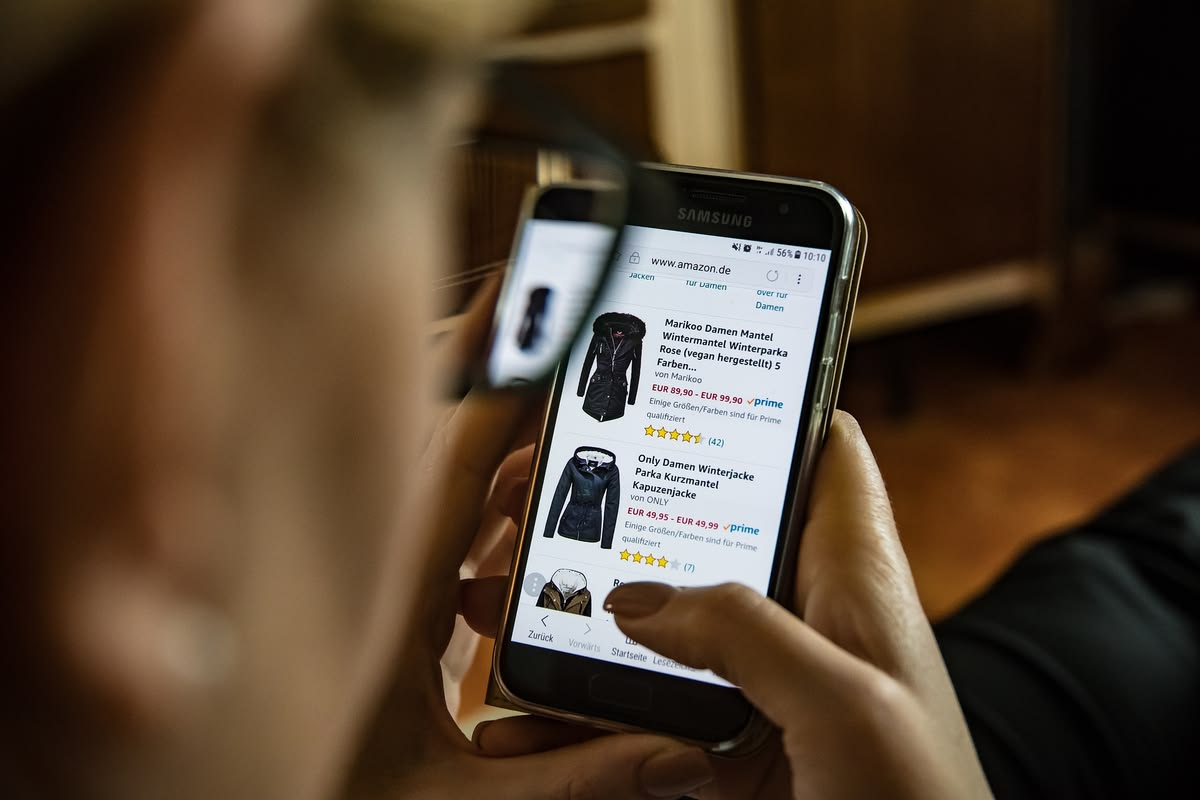 Tips Membeli Kaos Online agar Tidak Salah Pilih